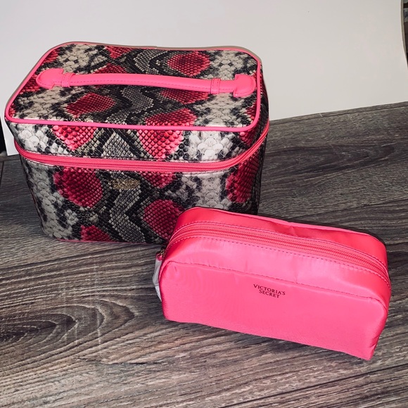 Victoria's Secret Handbags - VICTORIA SECRET ESSENTIALS BAG